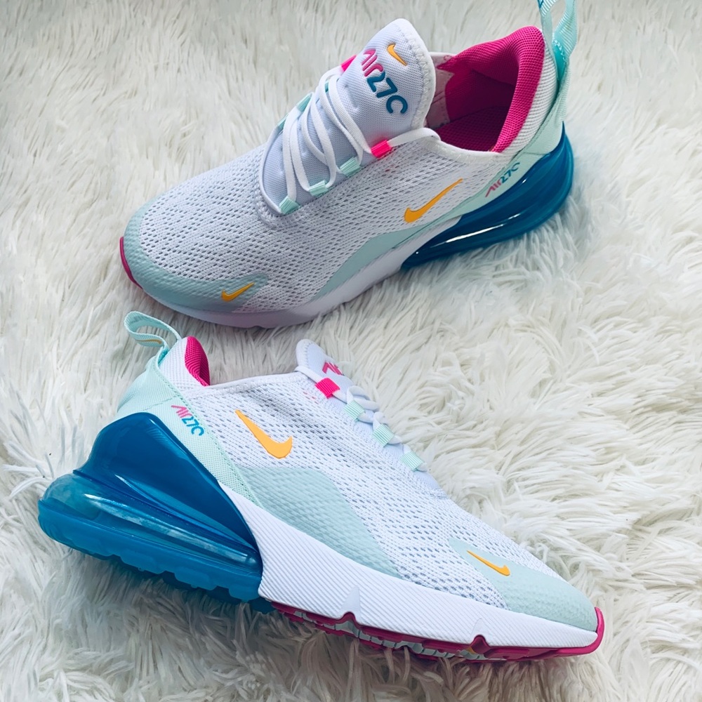 Nike Air Max 270 - Picture 3 of 5